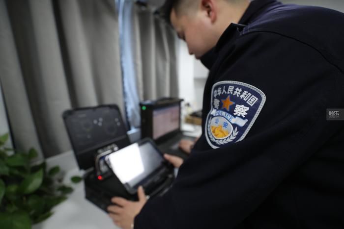 全球最大游戏外挂案告破劳斯莱斯法拉利兰博基尼等豪车