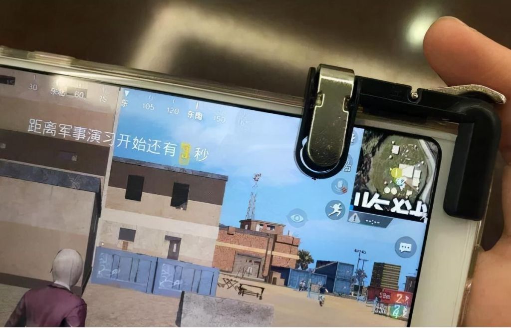 吃鸡透视辅助 （陌瑾出品）对称式双扬声器，争做精品！