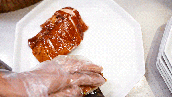 鸡有点黑可以吃吗_吃鸡黑号_黑鸡吃小鸡