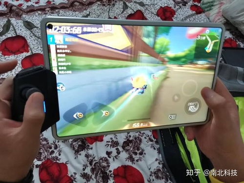 《揭秘吃鸡平板辅助神器：是利器还是鸡肋？深度解析与实战指南》